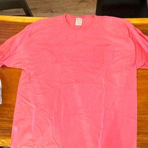 Men’s 3XL pink shirt